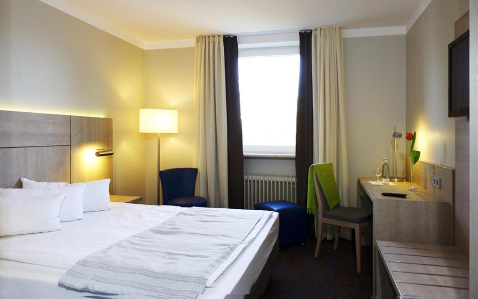 Stern Hotel Soller Ismaning Quarto foto